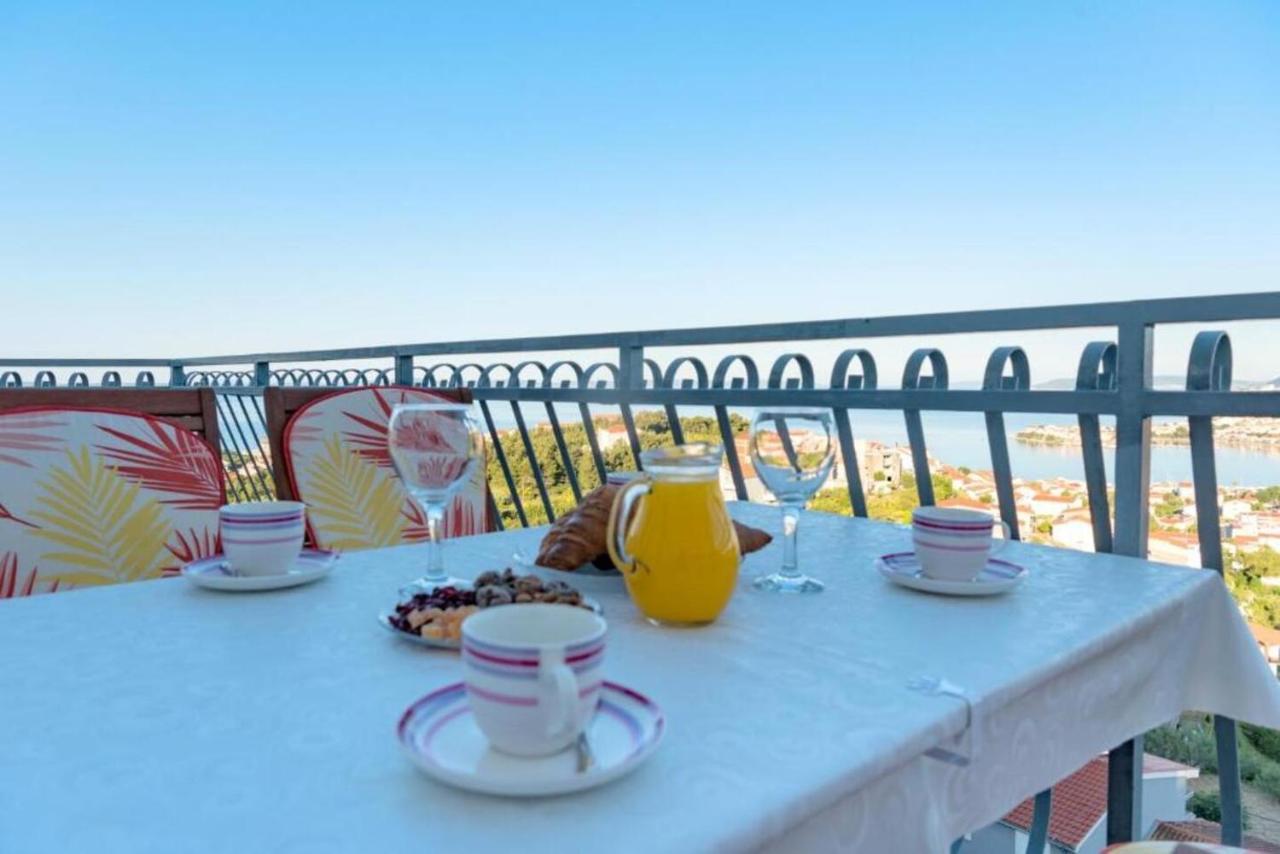 Cartolina Di Mare Apartment Podstrana Exterior photo