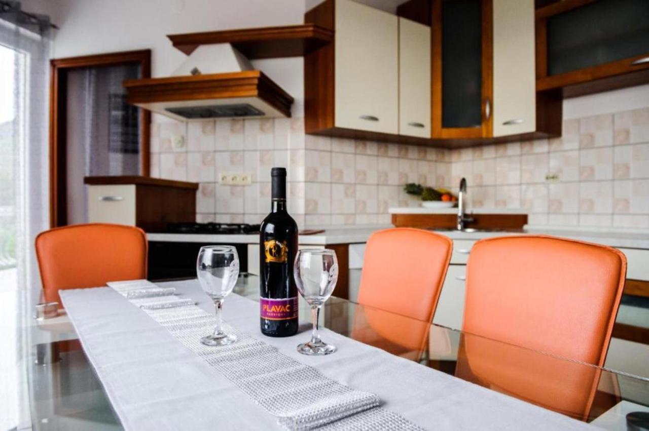 Cartolina Di Mare Apartment Podstrana Exterior photo